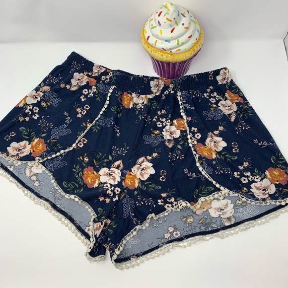 Rue21 Pants - Soft Floral Shorts